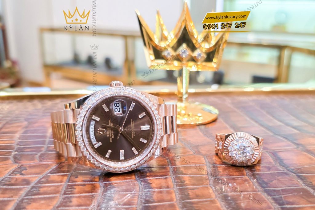 Kỳ Lân Luxury dong ho rolex day date 40 228345 mat chocolate 9 Đồng hồ Rolex Day Date 40 mặt số Chocolate vành kim cương 228345RBR-0006