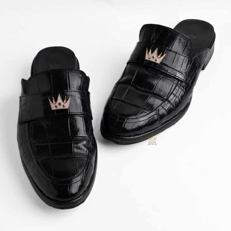 giay-da-ca-alligator-dinh-logo-vuong-mien-full-kim-cuong