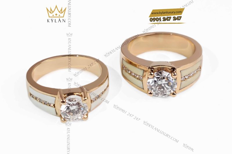 Nhẫn nam vàng hồng nguyên khối Au750 đính viên chủ 8ly1