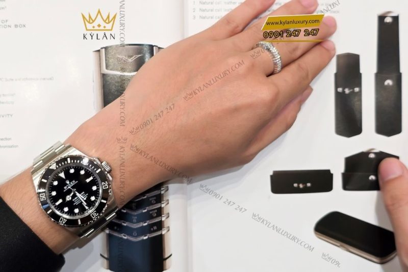 Đồng hồ Rolex Submariner 41 124060-0001 mặt số đen