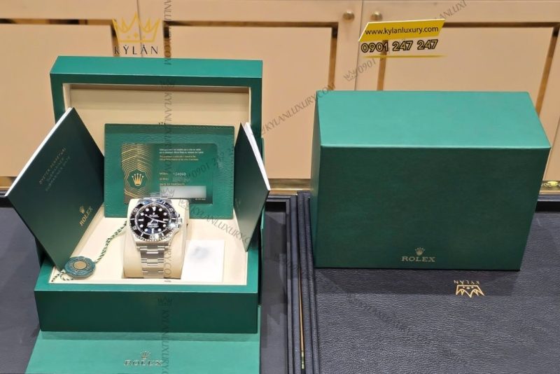 Đồng hồ Rolex Submariner 41 124060-0001 mặt số đen