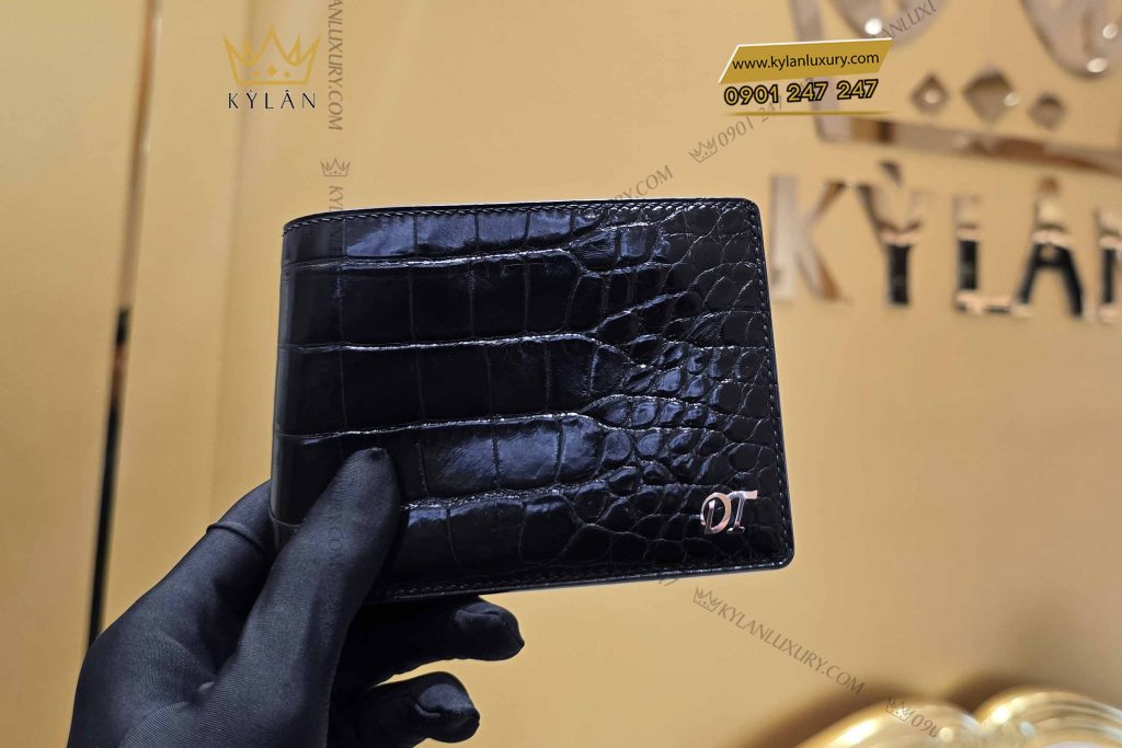 Kỳ Lân Luxury vi nam da ca alligator dinh logo dt vang au750 3 Ví nam da cá Alligator đính logo DT vàng nguyên khối Au750