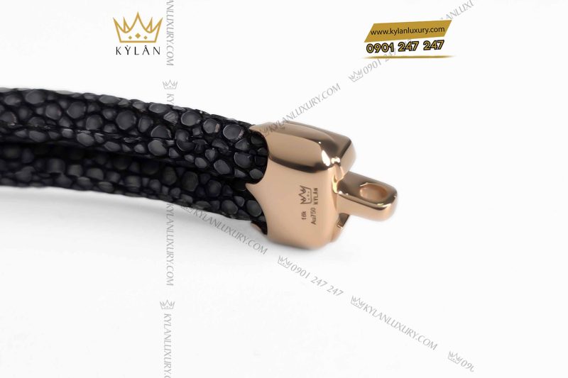 Vòng tay cá đuối vàng nguyên khối Au750 đính kim cương