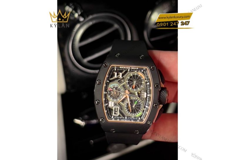 Đồng hồ Richard Mille RM 72-01 Black Ceramic Lifestyle In-House với vỏ gốm đen, bộ máy CRMC1 độc đáo, thiết kế tinh tế và tính năng chronograph vượt trội.