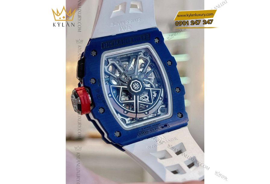 Cơ chế rotor hình cánh bướm (Butterfly Rotor) cho phép người đeo điều chỉnh trạng thái của rotor chỉ bằng một nút bấm