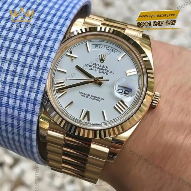 Đồng hồ Rolex Day-Date 40 M228238-0042 vàng kim 18ct với mặt số trắng