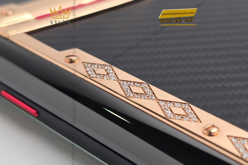 Điện thoại Vertu MetaVertu Carbon điểm vàng, khắc chữ, vỏ Carbon đen nhám