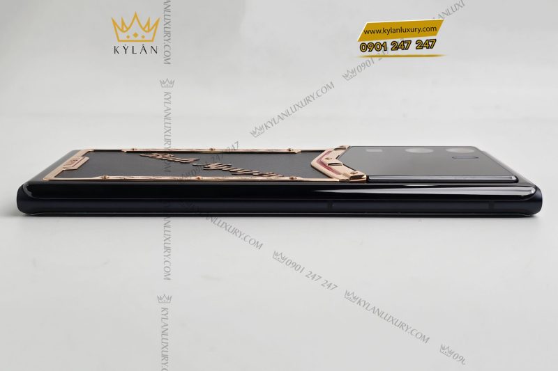 Điện thoại Vertu MetaVertu Carbon điểm vàng, khắc chữ, vỏ Carbon đen nhám