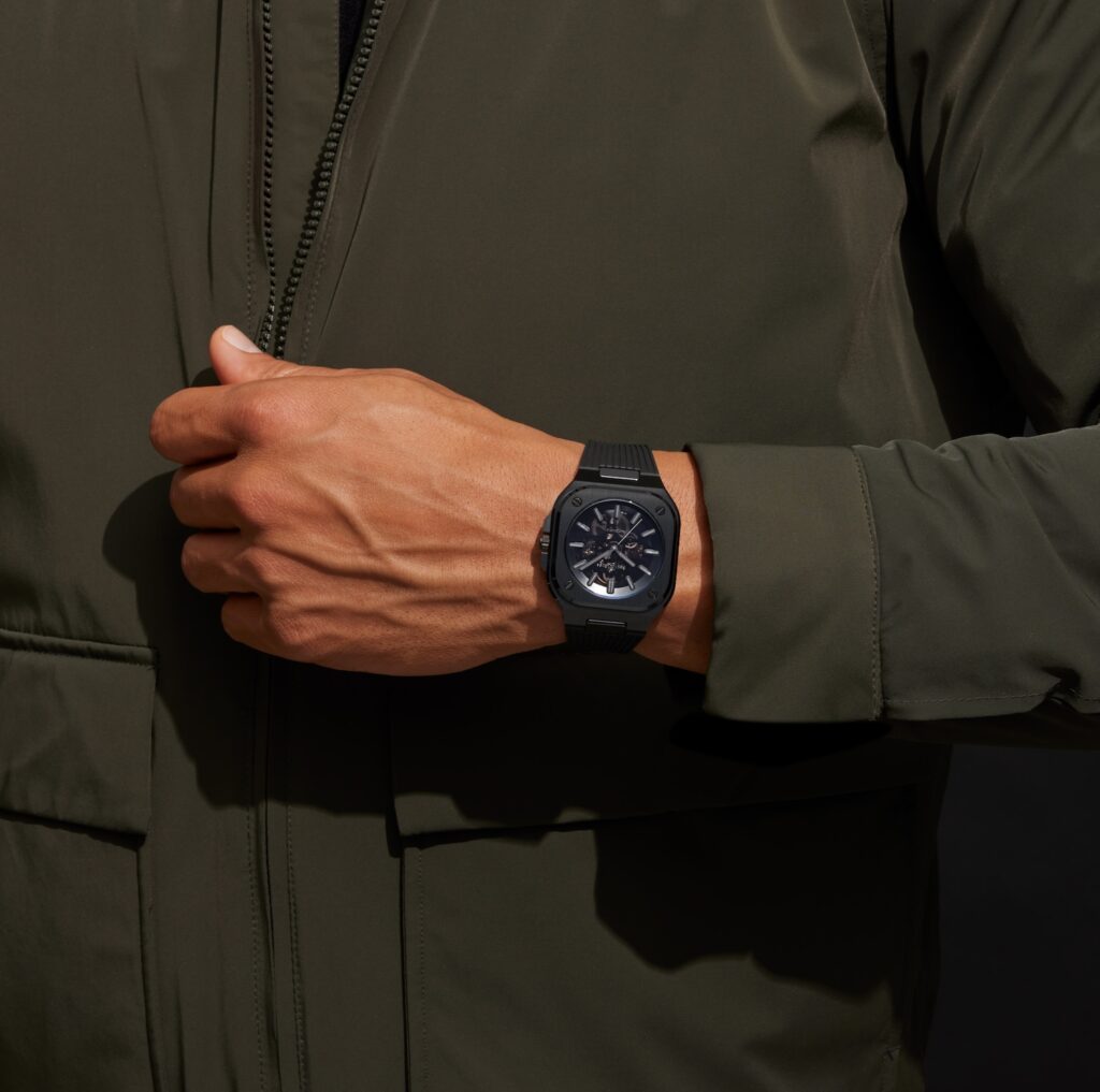 Kỳ Lân Luxury Dong ho Bell Ross BR 05 Skeleton Phantom Ceramic 3 Đồng hồ Bell & Ross BR-05 Skeleton Phantom Ceramic