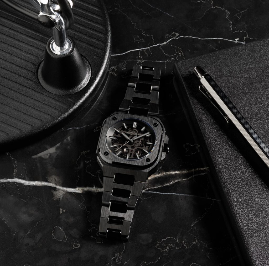 Kỳ Lân Luxury Dong ho Bell Ross BR 05 Skeleton Phantom Ceramic 4 Đồng hồ Bell & Ross BR-05 Skeleton Phantom Ceramic