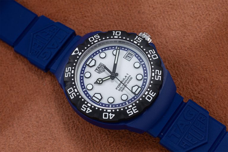 Kỳ Lân Luxury Dong ho TAG Heuer Formula 1 date 2025 6 Đồng hồ TAG Heuer Formula 1 date 2025