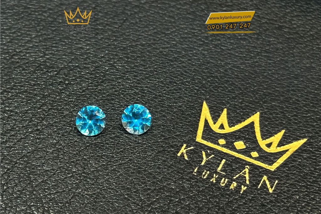 Kỳ Lân Luxury cap da quy topaz xanh bien 6 Cặp đá quý Topaz Xanh Biển