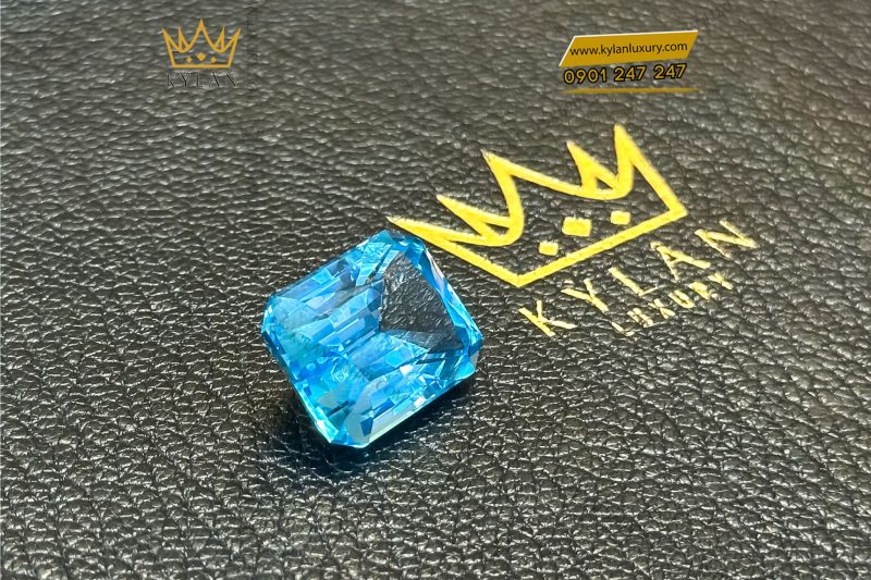 Đá Topaz xanh biển