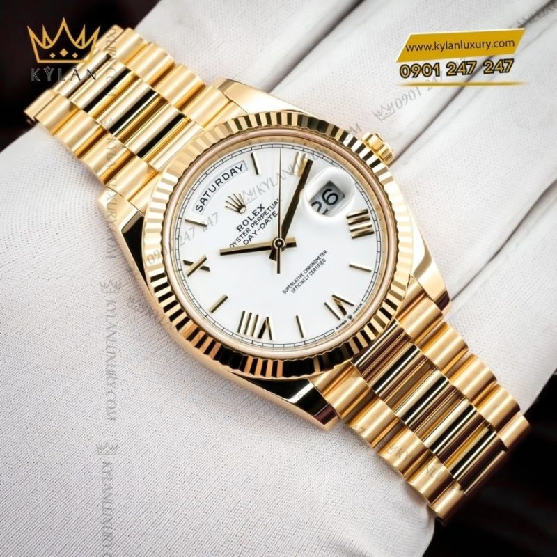 Đồng hồ Rolex Day Date 40 mặt trắng cọc La Mã 228238-0042