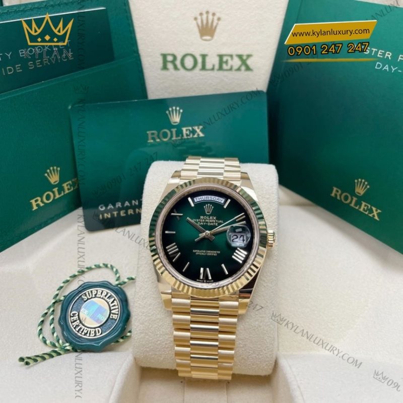 Đồng hồ Rolex Day Date 40 mặt số xanh lá ombre 228238-0069