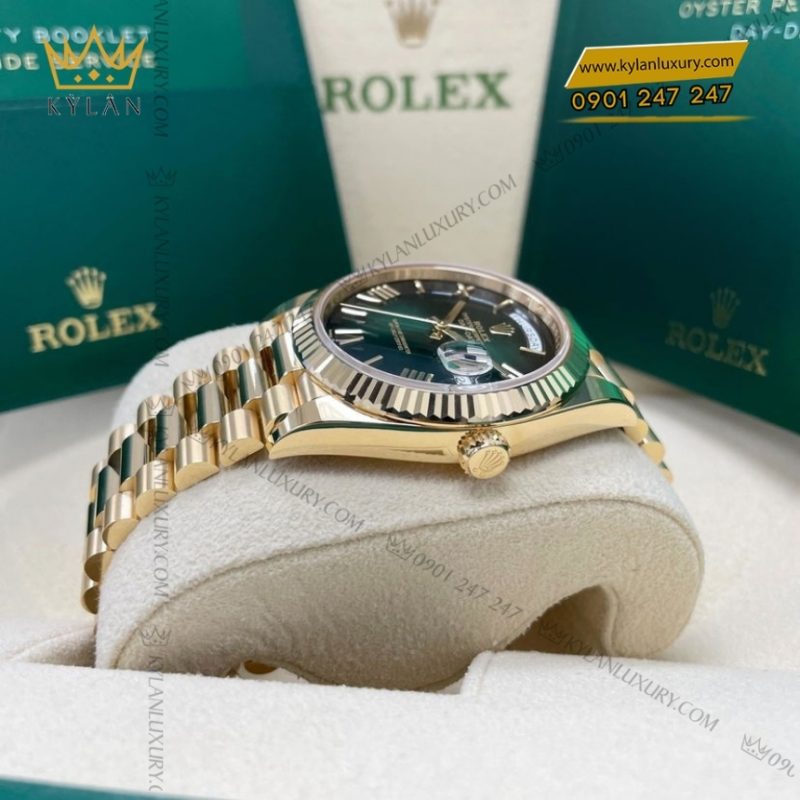 Đồng hồ Rolex Day Date 40 mặt số xanh lá ombre 228238-0069