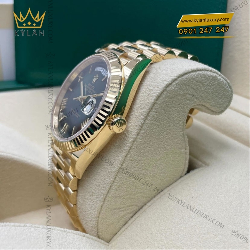 Kỳ Lân Luxury dong ho rolex day date 40 m228238 0069 vang kim 18ct mat so xanh la ombre 9 Đồng hồ Rolex Day Date 40 mặt số xanh lá ombre 228238-0069