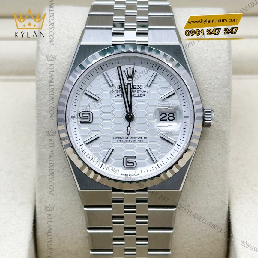Kỳ Lân Luxury dong ho rolex land dweller 36 m127234 mat trang hoa tiet to ong 3 Đồng hồ Rolex Land Dweller 36 127234-0001 trắng họa tiết tổ ong
