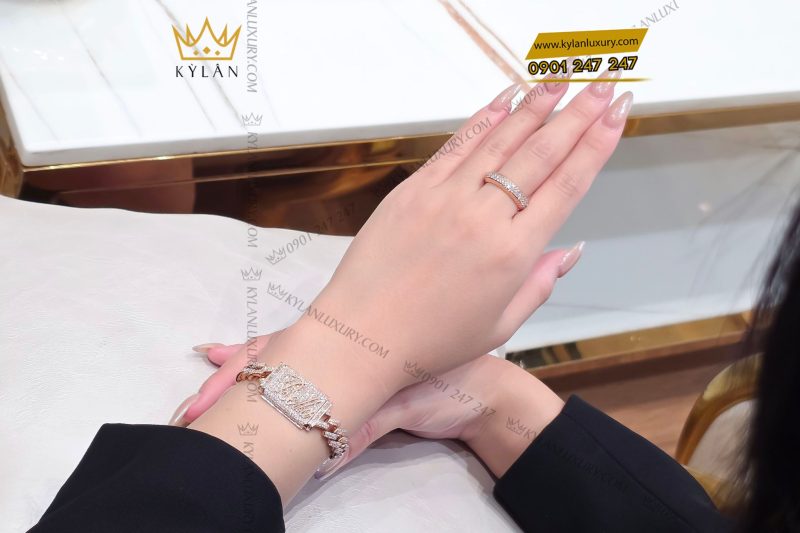 Lắc tay Bella kim cương vàng hồng nguyên khối Au750