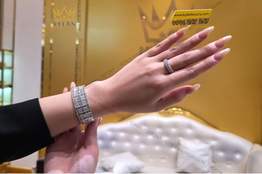 Kỳ Lân Luxury lac tay nu vang trang dinh full kim cuong 4 Lắc tay nữ vàng trắng đính full kim cương