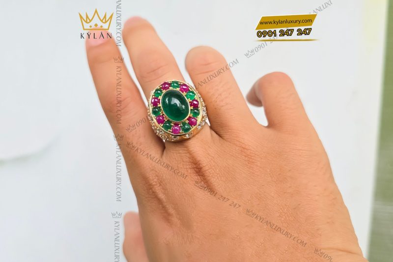 Nhẫn vàng nguyên khối Au750 đính Đá Xanh Lục Oval