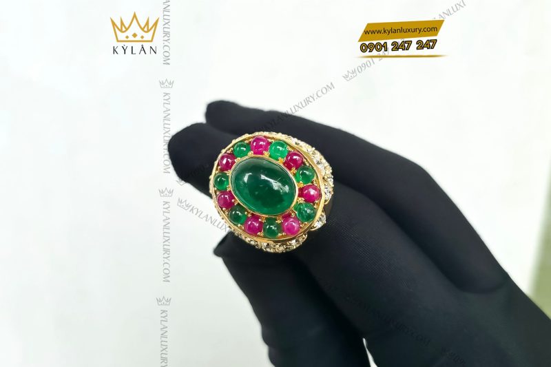Nhẫn vàng nguyên khối Au750 đính Đá Xanh Lục Oval
