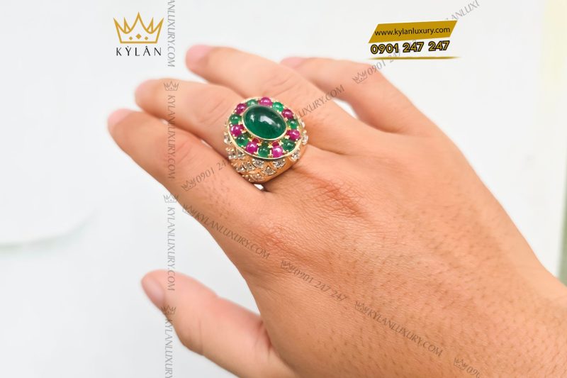 Nhẫn vàng nguyên khối Au750 đính Đá Xanh Lục Oval