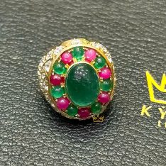 Nhẫn vàng nguyên khối Au750 đính Đá Xanh Lục Oval