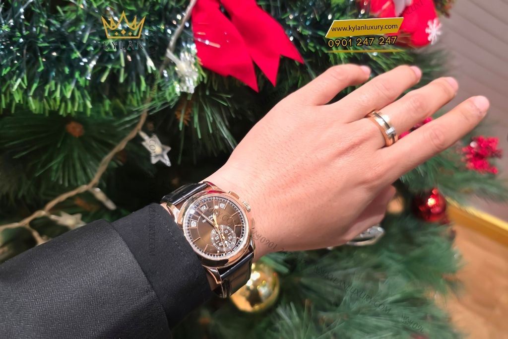 Kỳ Lân Luxury patek philippe complications 5905 mat so nau 15 19 Đồng hồ Patek Philippe Complications 5905R 001 mặt số nâu