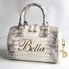  Túi xách nữ full da cá Alligator đính logo chữ Bella vàng nguyên khối Au750