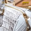  Túi xách nữ full da cá Alligator đính logo chữ Bella vàng nguyên khối Au750