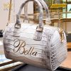  Túi xách nữ full da cá Alligator đính logo chữ Bella vàng nguyên khối Au750