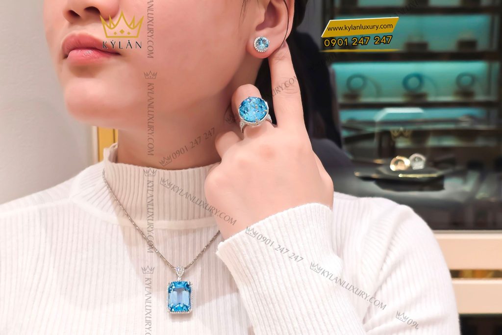 Dây chuyền vàng trắng nguyên khối Au750 đính viên chủ đá quý Topaz 6 Dây chuyền vàng trắng nguyên khối Au750 đính viên chủ đá quý Topaz
