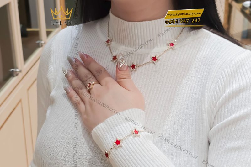Nhẫn ngôi sao đỏ vàng hồng nguyên khối Au750 đính kim cương