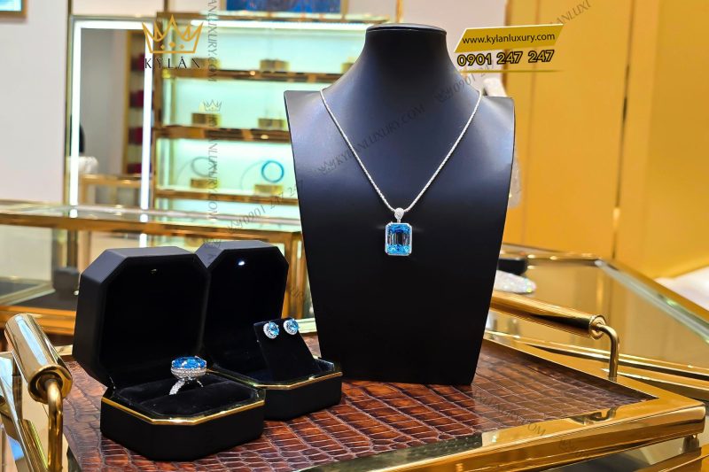 Dây chuyền vàng trắng nguyên khối Au750 đính viên chủ đá quý Topaz