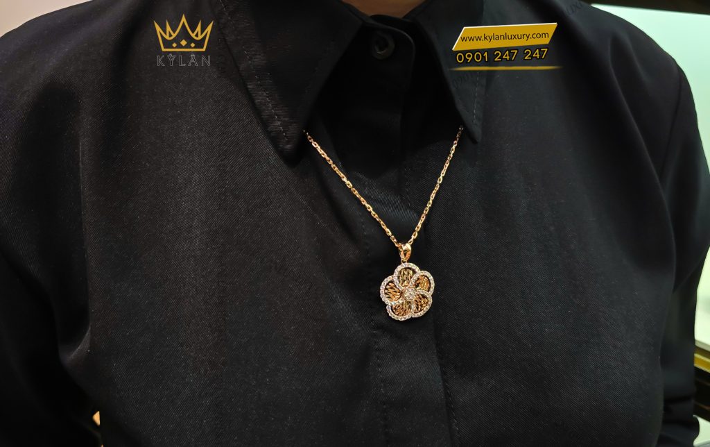 Kỳ Lân Luxury 3 59 Dây Chuyền The Rose Bloom vàng hồng nguyên khối Au750 đính kim cương