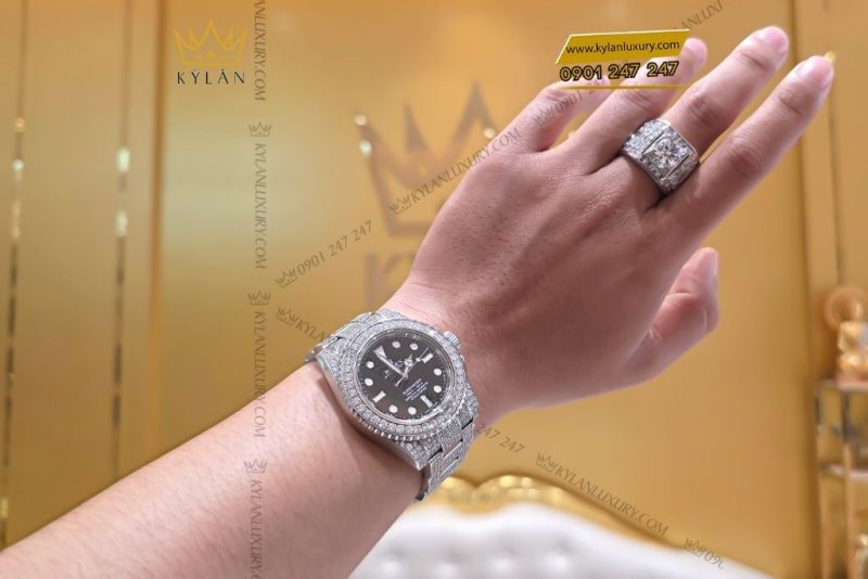 Đồng hồ Rolex Submariner custom đính full kim cương 114060