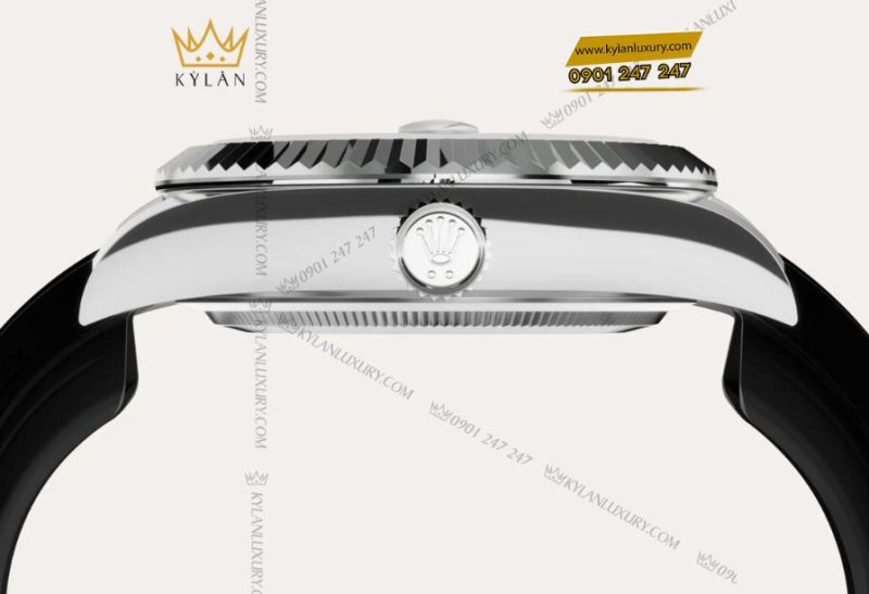 Cận cảnh vành khía vàng trắng của đồng hồ Rolex Sky-Dweller Oyster m336239 với cơ chế Ring Command tinh xảo