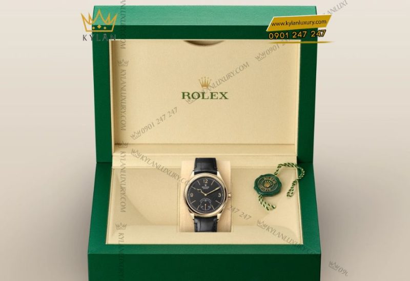 Rolex 1908 Ref. 52508 trang bị bộ máy cơ tự động Calibre 7140, dây tóc Syloxi silicon, chống sốc Paraflex, chính xác và dự trữ năng lượng 66 giờ