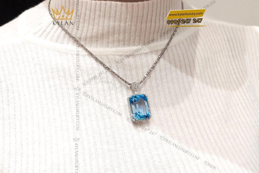 Dây chuyền vàng trắng nguyên khối Au750 đính viên chủ đá quý Topaz 3 Dây chuyền vàng trắng nguyên khối Au750 đính viên chủ đá quý Topaz