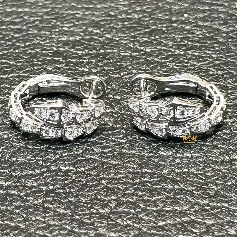 Cặp bông tai rắn vàng trắng nguyên khối Au750 đính kim cương
