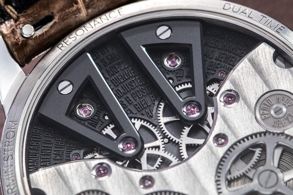 Kỳ Lân Luxury Dong ho Armin Strom Dual Time GMT Resonance Manufacture Black Edition4 Đồng hồ Armin Strom Dual Time GMT Resonance Manufacture Black Edition