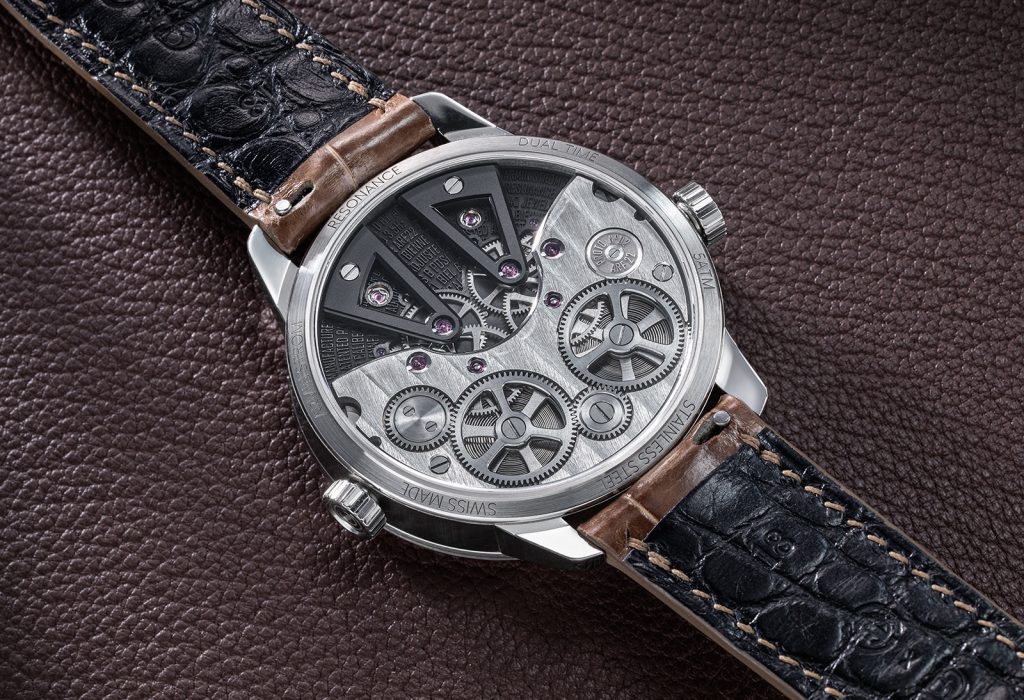 Kỳ Lân Luxury Dong ho Armin Strom Dual Time GMT Resonance Manufacture Black Edition5 Đồng hồ Armin Strom Dual Time GMT Resonance Manufacture Black Edition