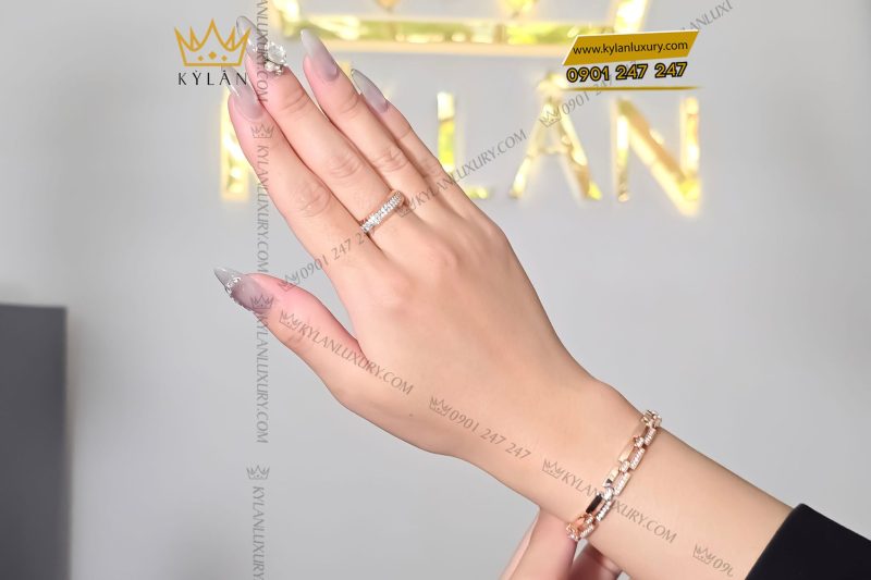 Lắc tay vàng hồng nguyên khối Au750 đính kim cương