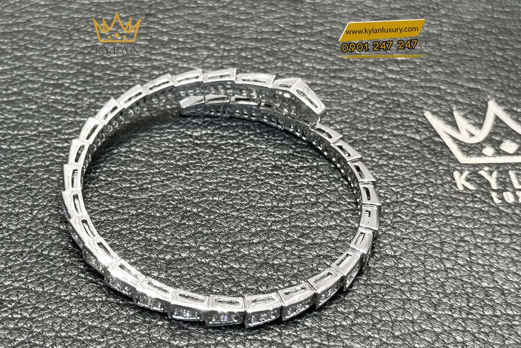 Vòng tay con rắn vàng trắng nguyên khối Au750 đính kim cương