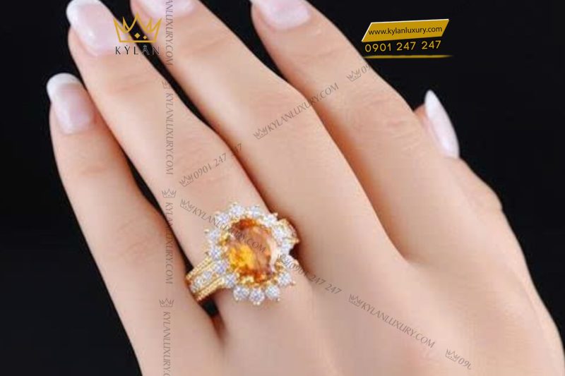 Nhẫn Lysandra vàng nguyên khối Au750 đính kim cương
