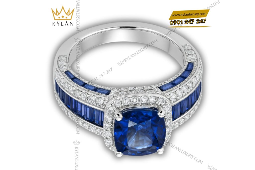 Kỳ Lân Luxury NHAN KIM CUONG DA XANH LOGO 4 Nhẫn Royal Blue vàng trắng nguyên khối Au750 đính đá quý