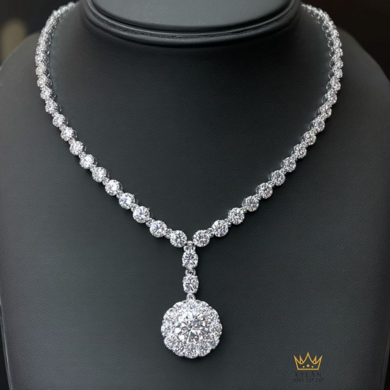 Dây chuyền Whispering Shine vàng trắng nguyên khối Au750 đính kim cương