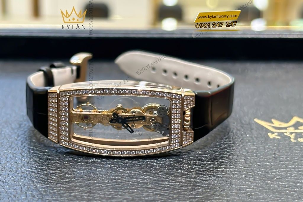 Kỳ Lân Luxury dong ho corum miss golden bridge vang hong 3 Đồng hồ Corum Miss Golden Bridge vàng hồng đính kim cương 13.112.85/00010000