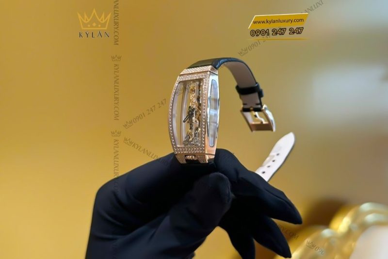 Đồng hồ Corum Miss Golden Bridge vàng hồng đính kim cương 13.112.85/00010000